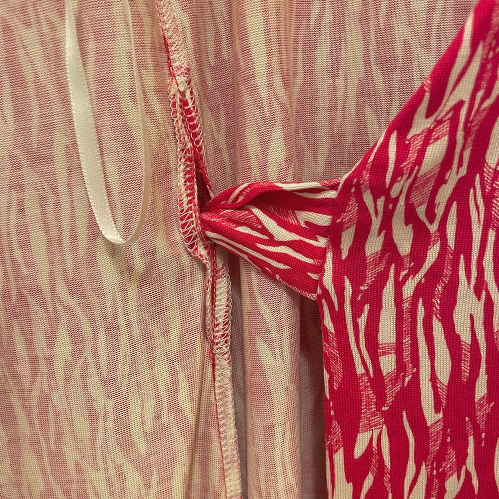 Diane Von Furstenberg New Julian Two wrap dress 100% silk. Hot Pink white Size 6 - Picture 7 of 15